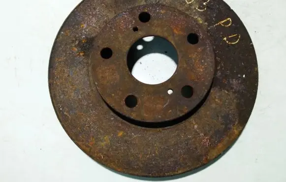 Toyota Avensis Verso Front brake disc ventilated