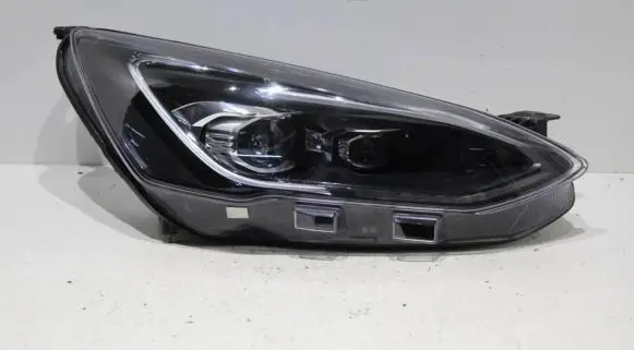 Ford Focus Headlight/headlamp JX7B13E016AE