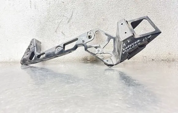 Ford Mondeo MK IV Rear bumper mounting bracket 7S71N17E851A