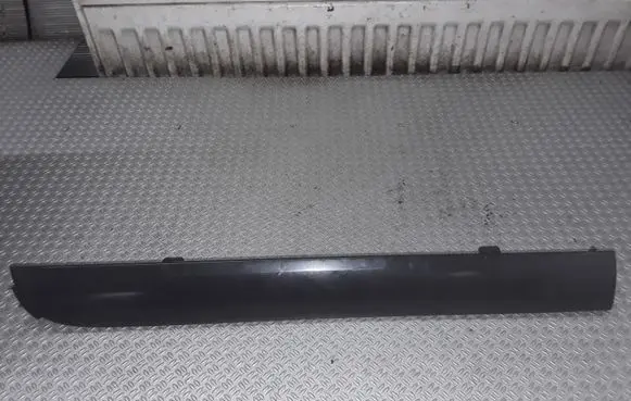Chevrolet Captiva Dashboard glove box trim