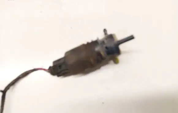 Mitsubishi Outlander Windscreen/windshield washer pump 3043125