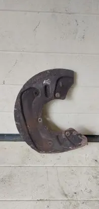 Mercedes-Benz ML W164 Front brake disc dust cover plate 
