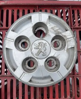 Peugeot Boxer Original wheel cap B632