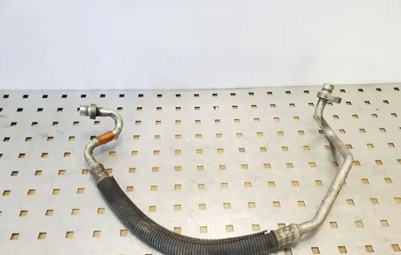 Nissan Note (E11) Air conditioning (A/C) pipe/hose