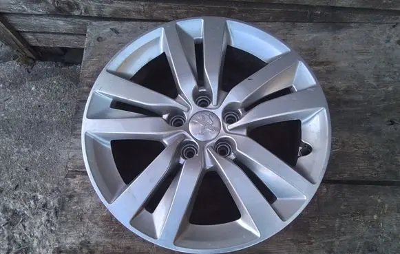 Peugeot 308 R16 alloy rim 9677989577
