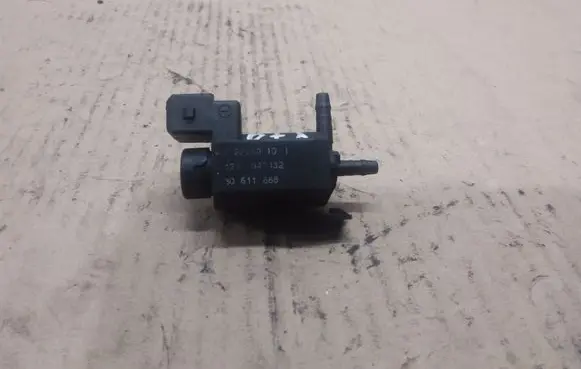 Volvo V50 Vacuum valve 30611668