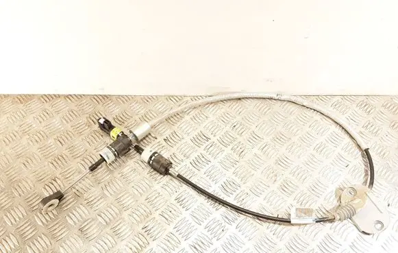 Volvo S60 Gear shift cable linkage 31492811