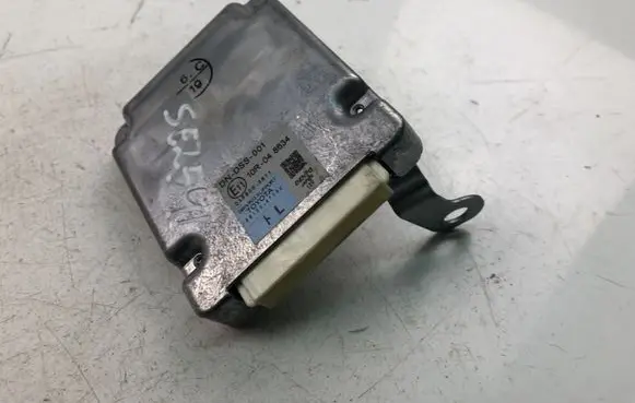 Toyota Prius+ (ZVW40) Other control units/modules 8815047180