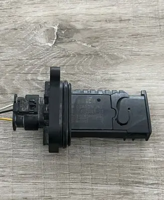 BMW 3 F30 F35 F31 Mass air flow meter 0280218266 7602038