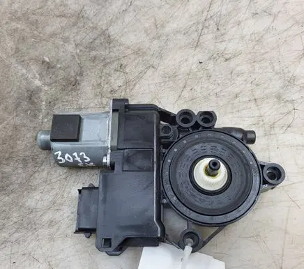 Hyundai i40 Rear door window regulator motor 1137328730 92011063137