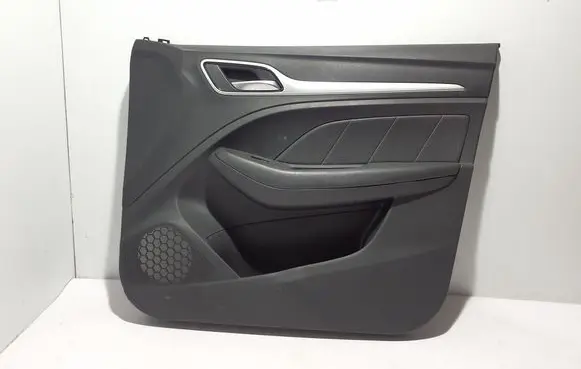 MG ZS Front door card panel trim 10551136