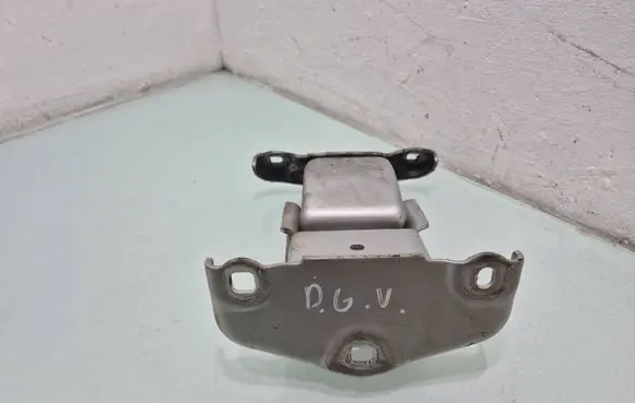 Opel Vivaro Rear door upper hinge 