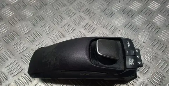 Lexus RX 450H Head unit multimedia control 8478048010C0