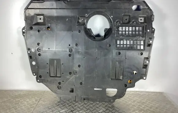 Engine splash shield/under tray