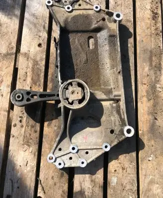 Volkswagen Golf V Front subframe 1K0199369G
