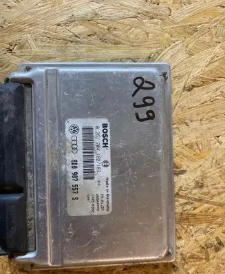 Audi A4 S4 B5 8D Engine control unit/module 8D0907557S