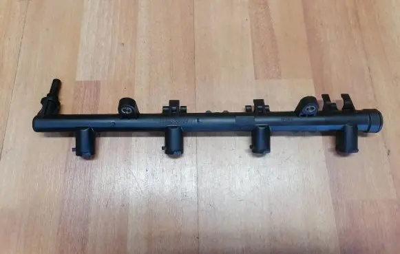 Renault Scenic II - Grand scenic II Fuel main line pipe 50634LS 8200135504