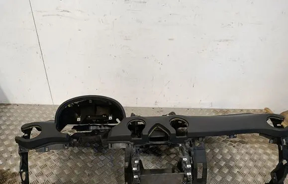 Renault Koleos I Dashboard 1106111469 C6850QJY40A
