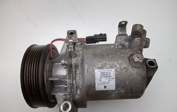 Nissan Juke I F15 Air conditioning (A/C) compressor (pump) 92600-3ZL1A