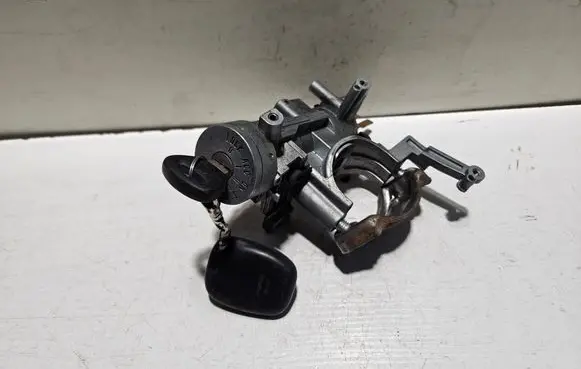 Mazda 626 Ignition lock YUHSHINSL28 SL28
