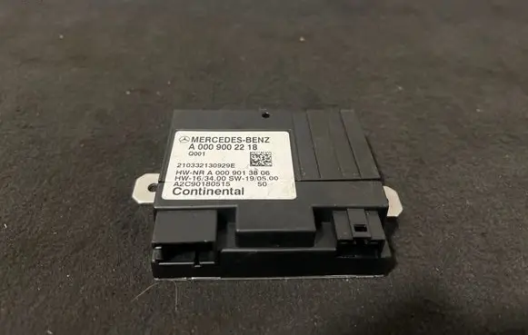 Mercedes-Benz C W205 Fuel injection pump control unit/module a0009002218