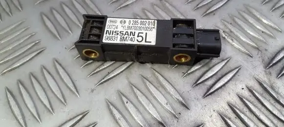 Nissan Almera N16 Airbag deployment crash/impact sensor 0285002010 98831bm7405l