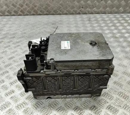 Mercedes-Benz C W205 Hybrid / electric car battery A0009025048 A0009024543