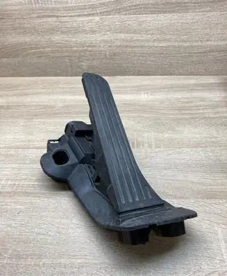 Skoda Octavia Mk2 (1Z) Accelerator throttle pedal 1K2721503AJ