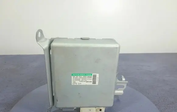 Toyota Avensis T270 Other control units/modules 89650-05080