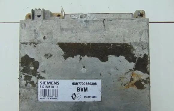 Renault Scenic III - Grand scenic III Engine control unit/module 7700860308