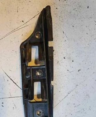 Volkswagen Golf V Front bumper mounting bracket 1KO807184