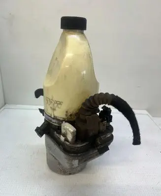 Opel Astra H Power steering pump