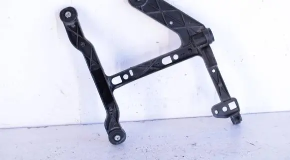 Dodge RAM 1500 DS Fog light bracket 60129A4257 14DSR1754RH
