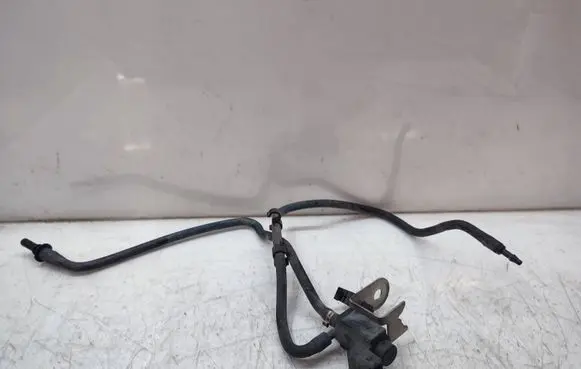 Jaguar XE Vacuum valve 70435600