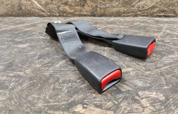 KIA Optima Rear seatbelt buckle