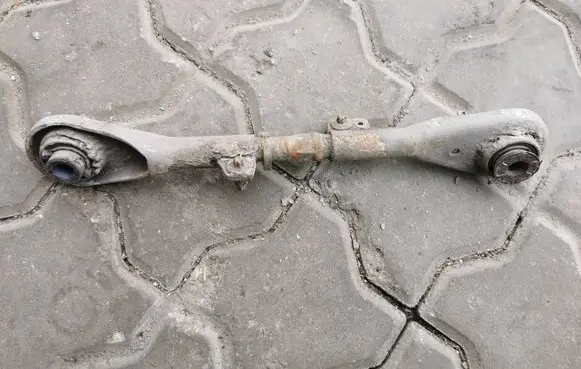 Peugeot 508 Rear control arm