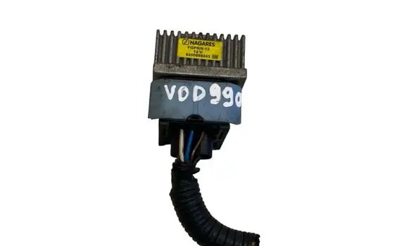 Nissan Qashqai+2 Glow plug pre-heat relay 8200859243