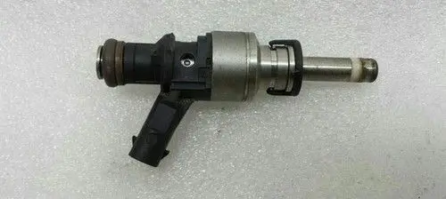 Audi A4 S4 B7 8E 8H Fuel injector 3079036N