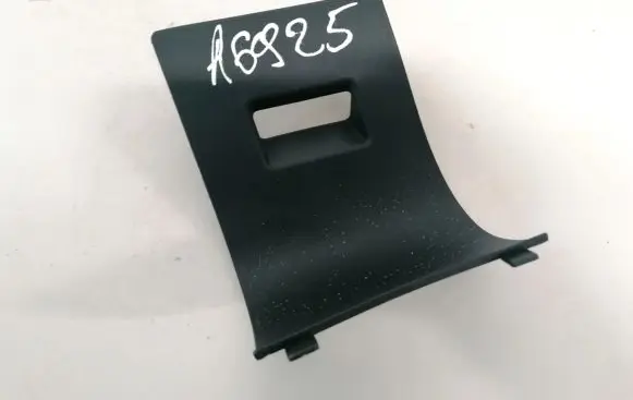 Hyundai Accent Fuse box cover 847561e000 84756-1e000