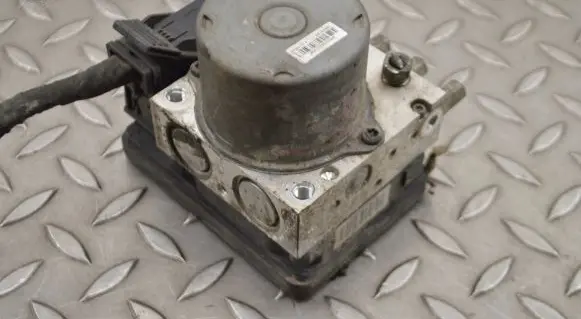 SsangYong Tivoli ABS Pump 4892035001 AZC38292601