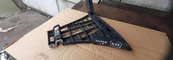 Volkswagen Touran I Rear bumper mounting bracket 1T0807377