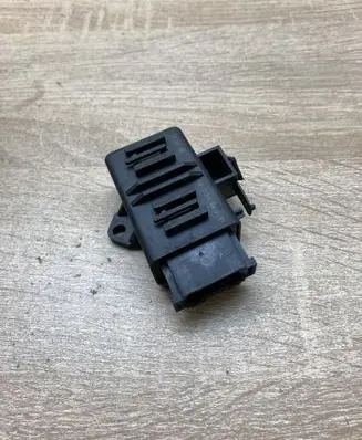 Skoda Octavia Mk2 (1Z) Other relay 1Z0959772B