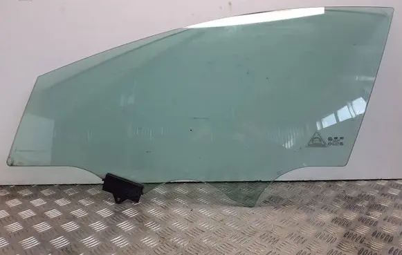 Hyundai i40 Front door window glass four-door 43R000384 DOT748AS2M53