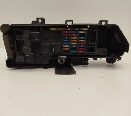 Volvo V70 Fuse module 9494210