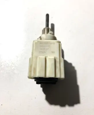 Volkswagen Transporter - Caravelle T5 Brake pedal sensor switch 8E0927189B 19322005 01634