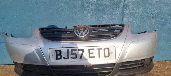 Volkswagen Fox Front bumper 5Z0807221D 5155D631 5Z0807221E