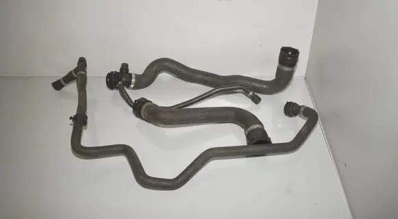 BMW X3 F25 Engine coolant pipe/hose 8511848 7811130 7811128