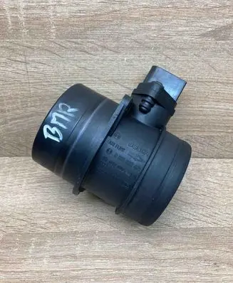 Volkswagen PASSAT B6 Mass air flow meter 074906461B 0281002461 BMR