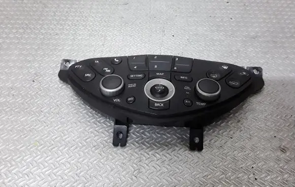 Nissan Primera Climate control unit 28395AV611N