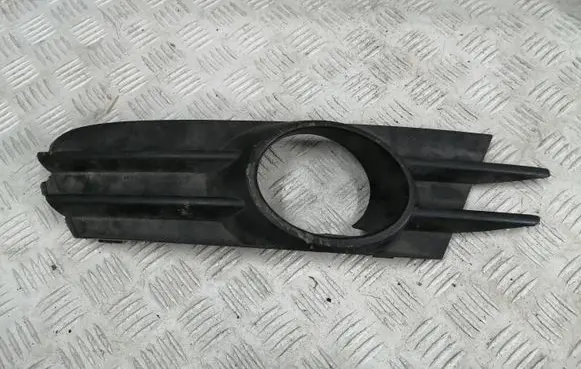 Volkswagen Scirocco Front fog light trim/grill 1K8853665C